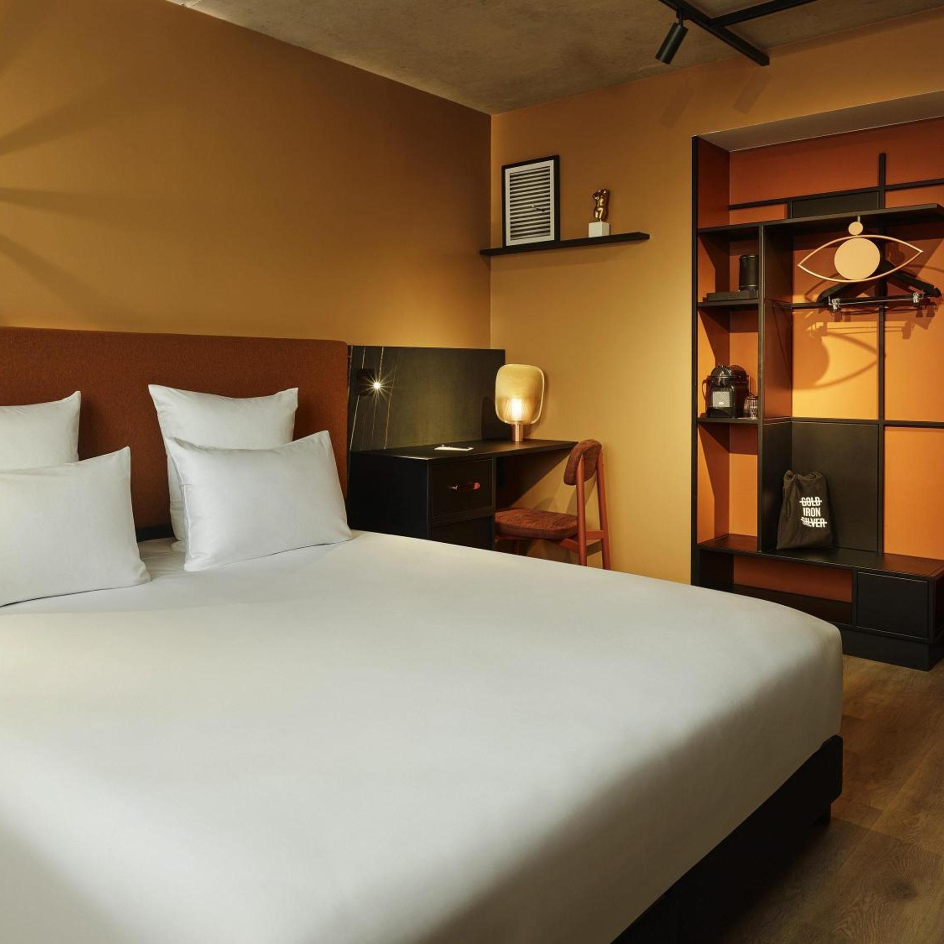 Tribe, Comfort, Double Bed, City Side