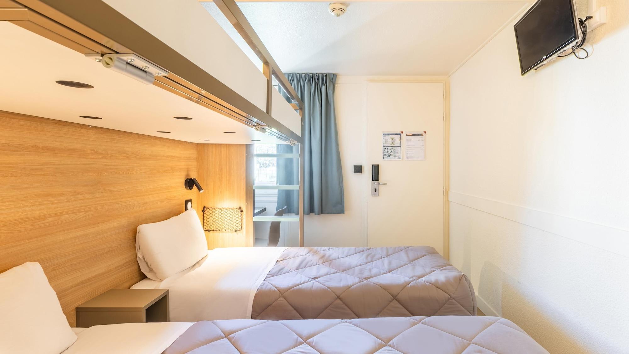 Standard, Multiple Beds