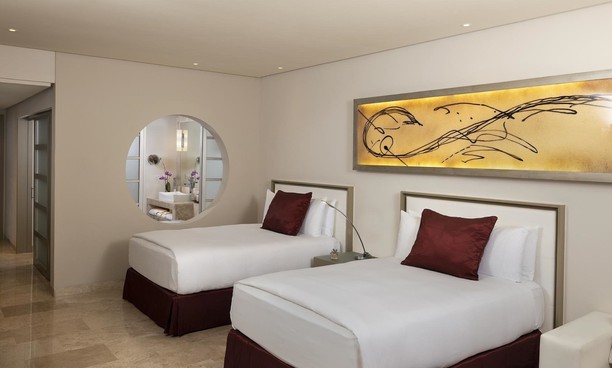 2 Double Beds
