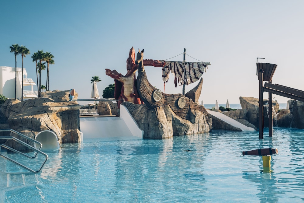 Iberostar Waves Royal Andalus 8/76