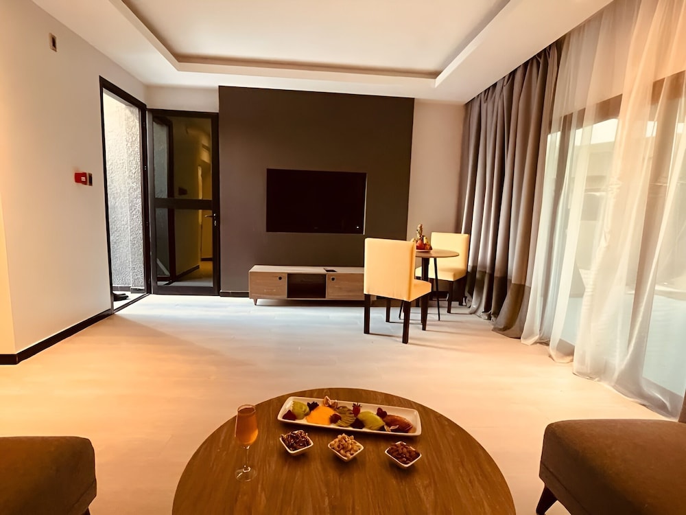 منتجع وسبا هدب الخبر(HDB Al Khobar Resort and Spa) 12/55