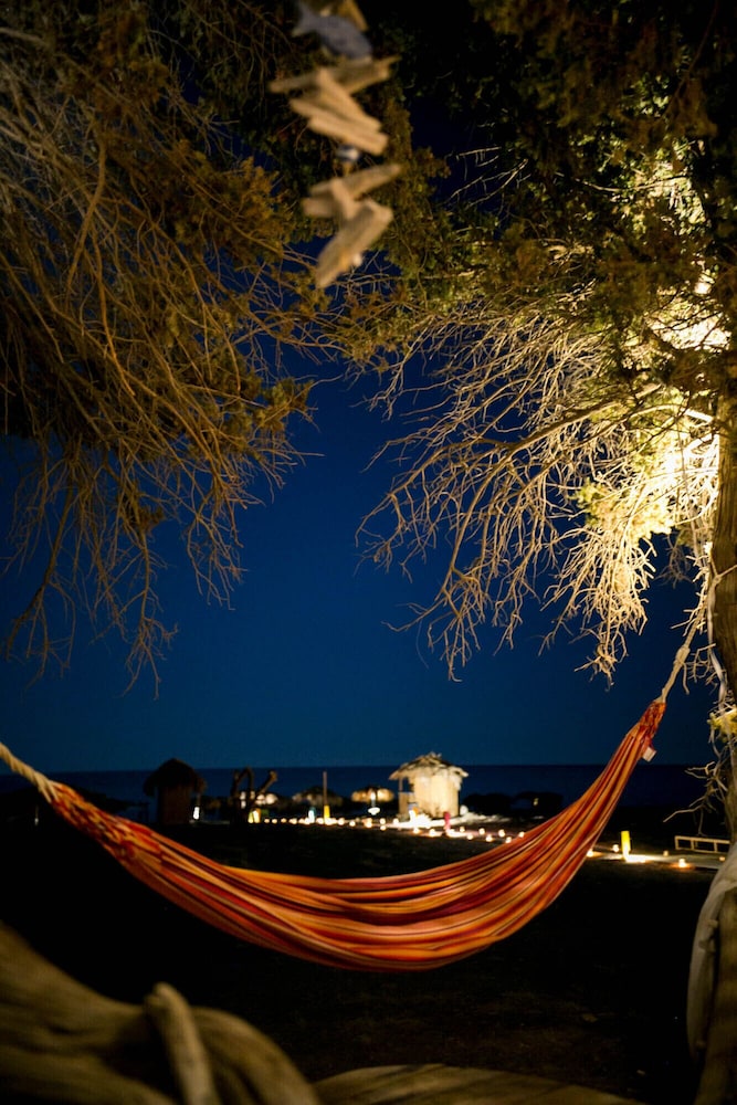 Mojito Beach Rooms 50/52