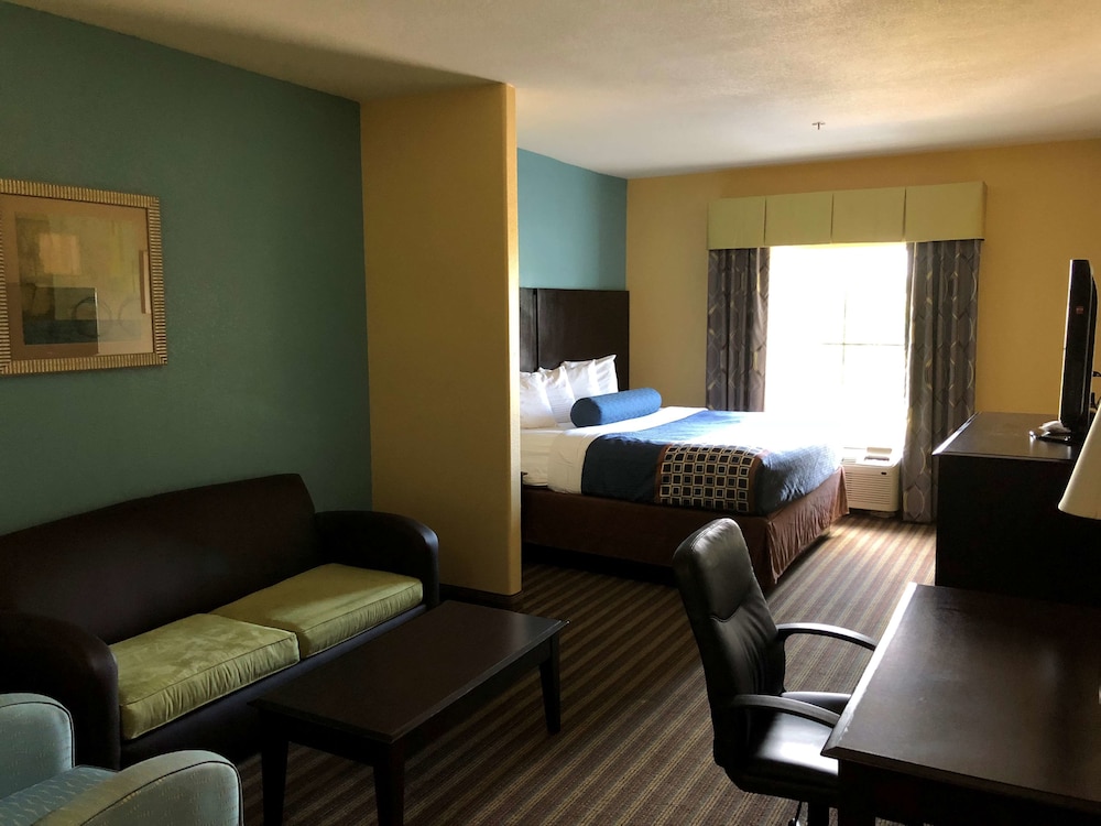 Best Western Plus Goodman Inn & Suites 23/31