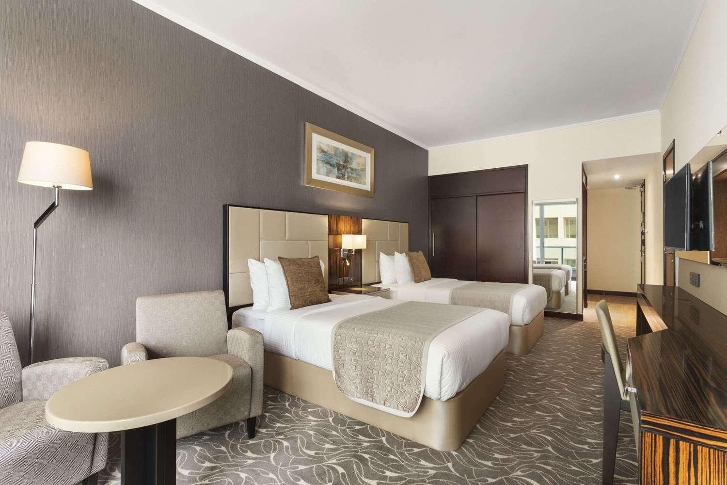 Hawthorn Suites by Wyndham Abu Dhabi City Centre 8/20