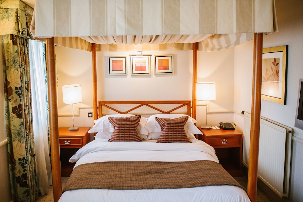 North Lakes Hotel And Spa 18/77