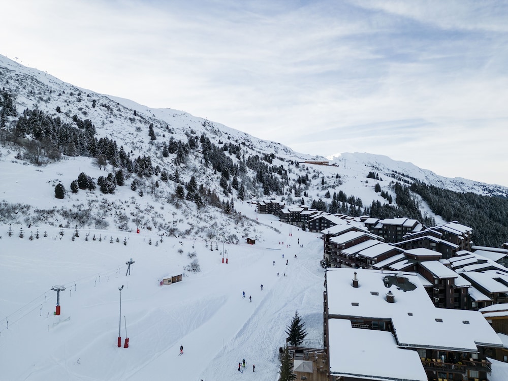 Hotel La Tarentaise 47/50