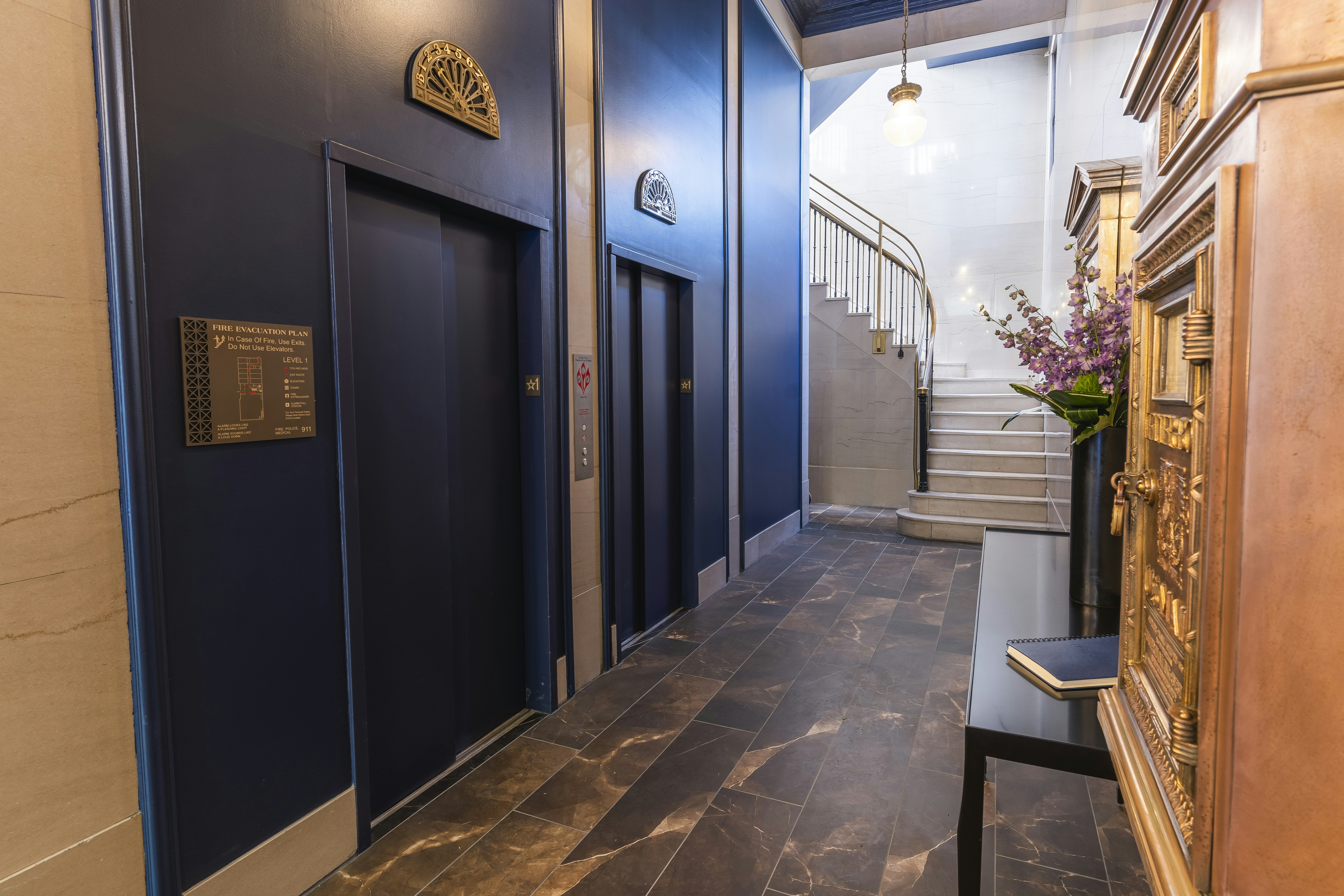 Lobby at The Exchange Sacramento, Curio Collection by Hilton, SACRAMENTO - CA