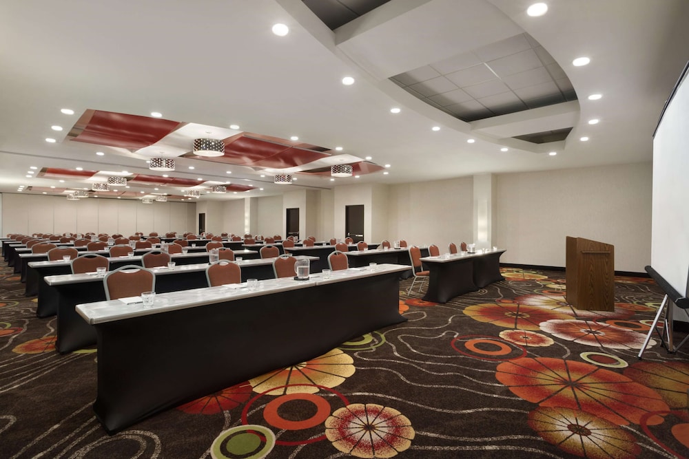 Embassy Suites by Hilton Jackson North Ridgeland 52/57