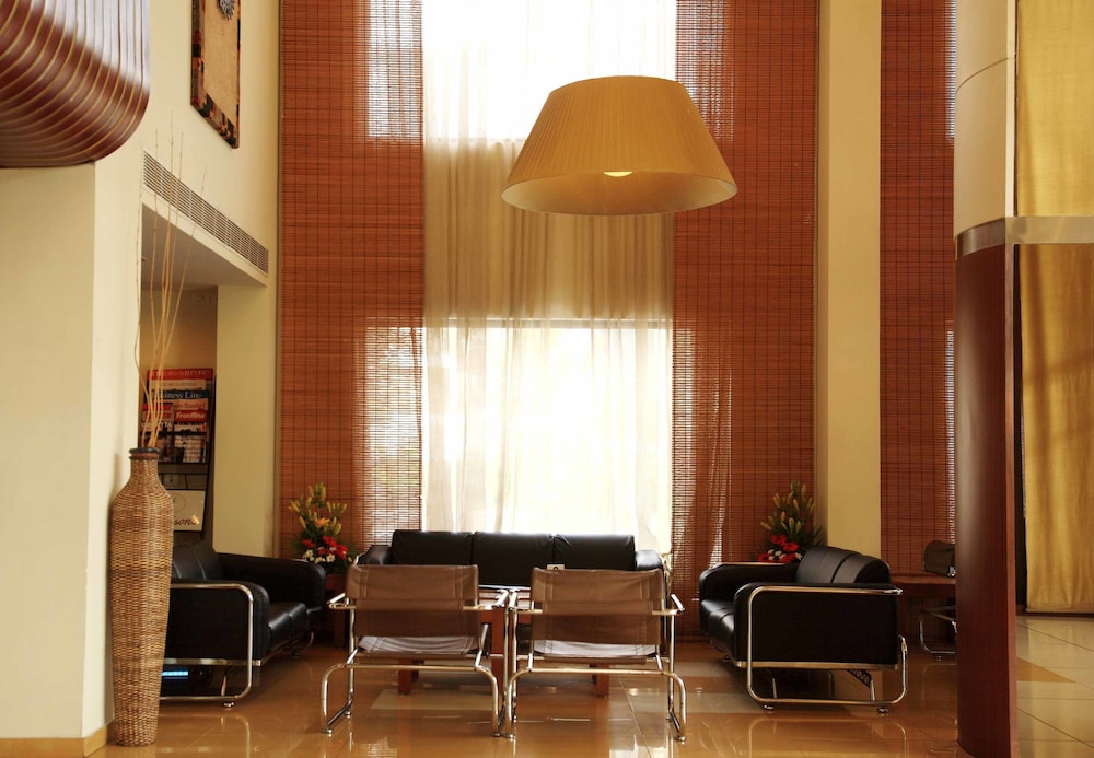HARRISONS HOTEL 21/31
