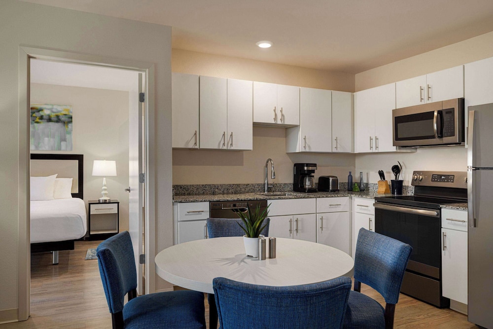 WaterWalk Extended Stay by Wyndham Raleigh - RTP 40/61
