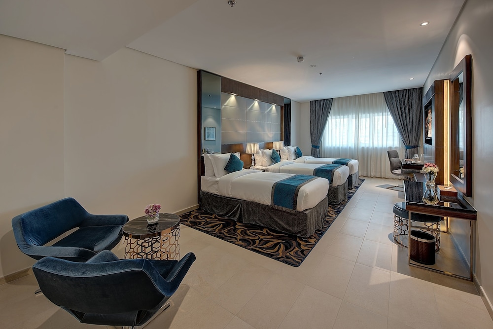 Omega Hotel Dubai 12/49