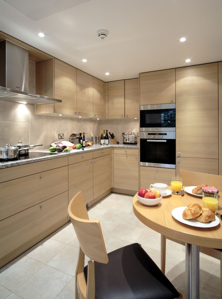 Cheval Knightsbridge 35/50