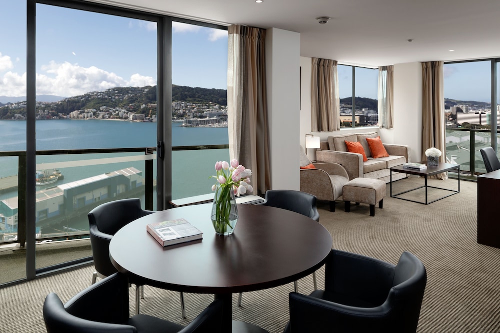 Rydges Wellington 49/69