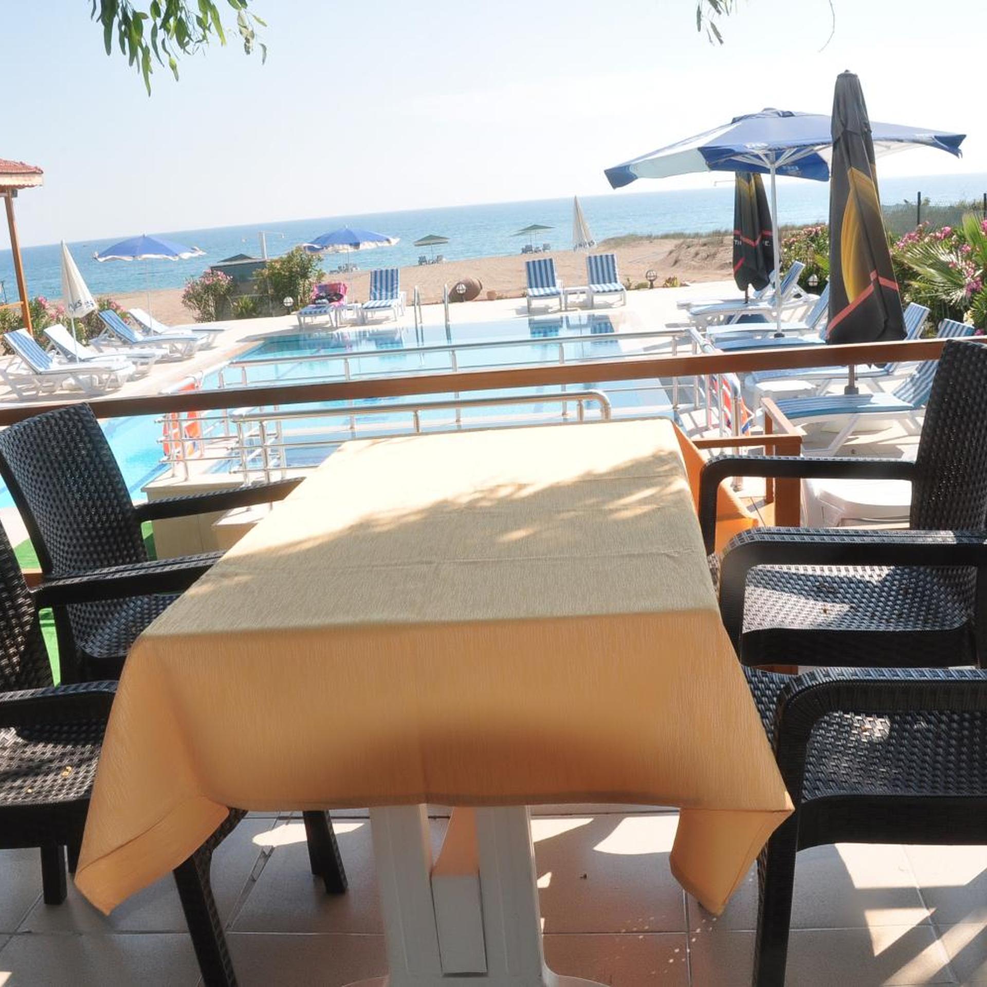 Onder Yildiz Hotel 35/55