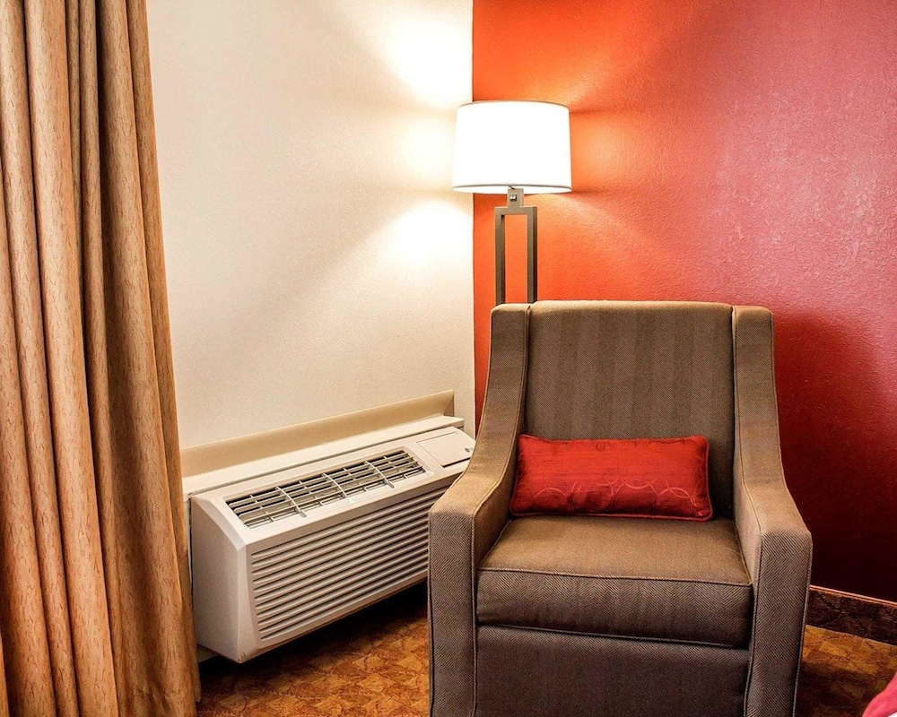 Quality Inn Lima, OH 13/47