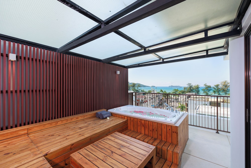 PATONG BEACH HOTEL 35/65