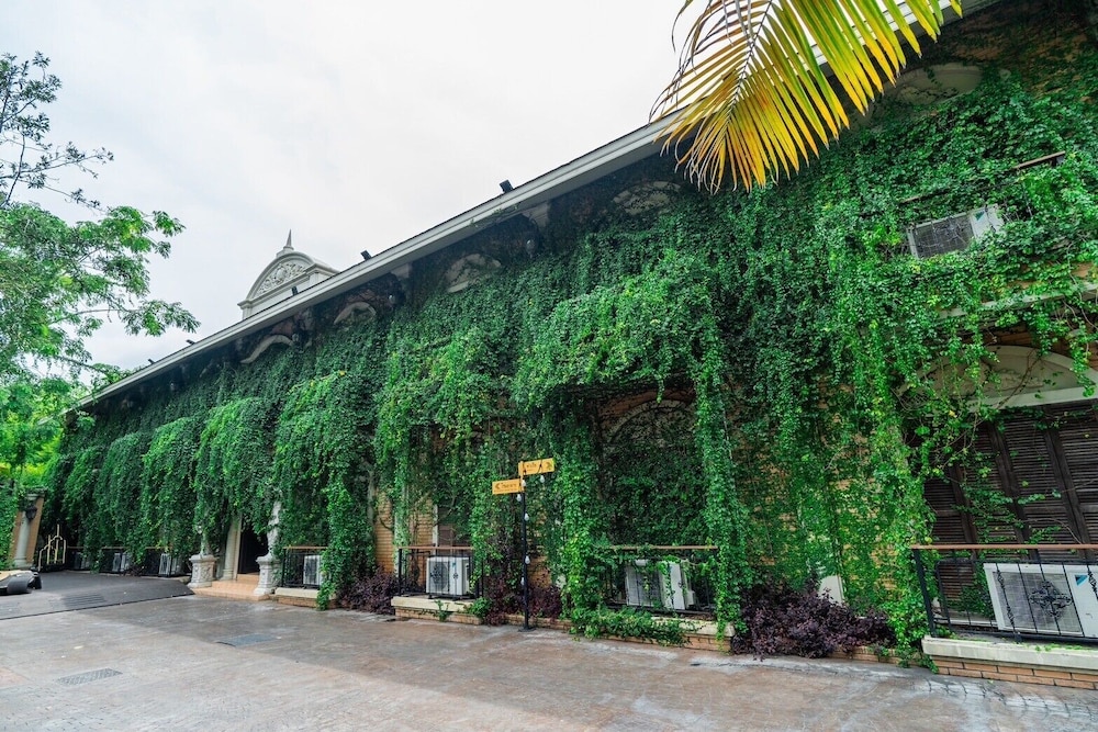 Khum Damnoen Resort 2/50