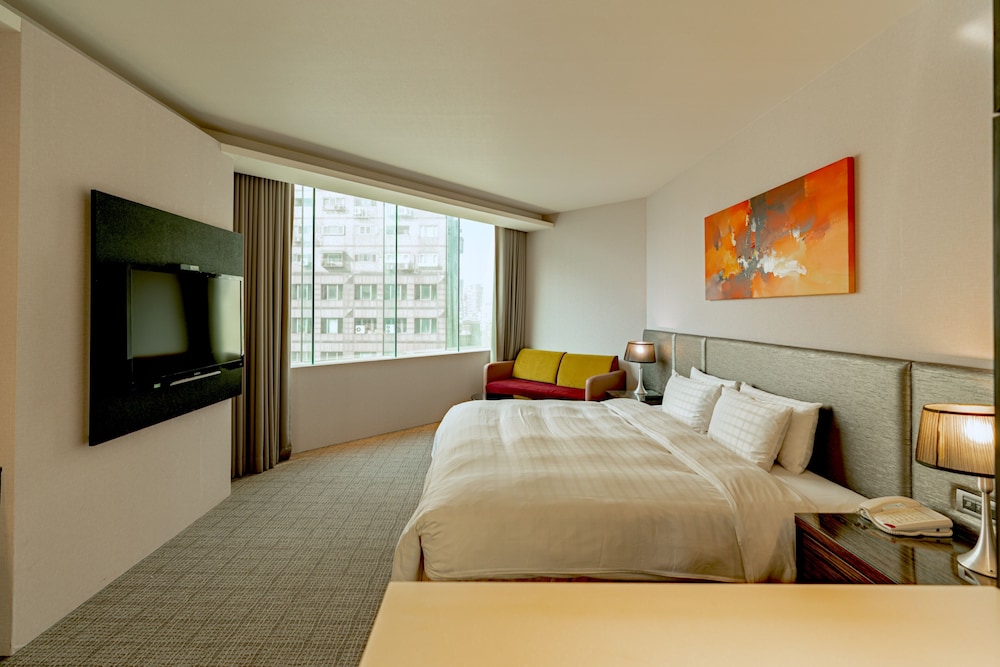 EXECUTIVE, DOUBLE BED