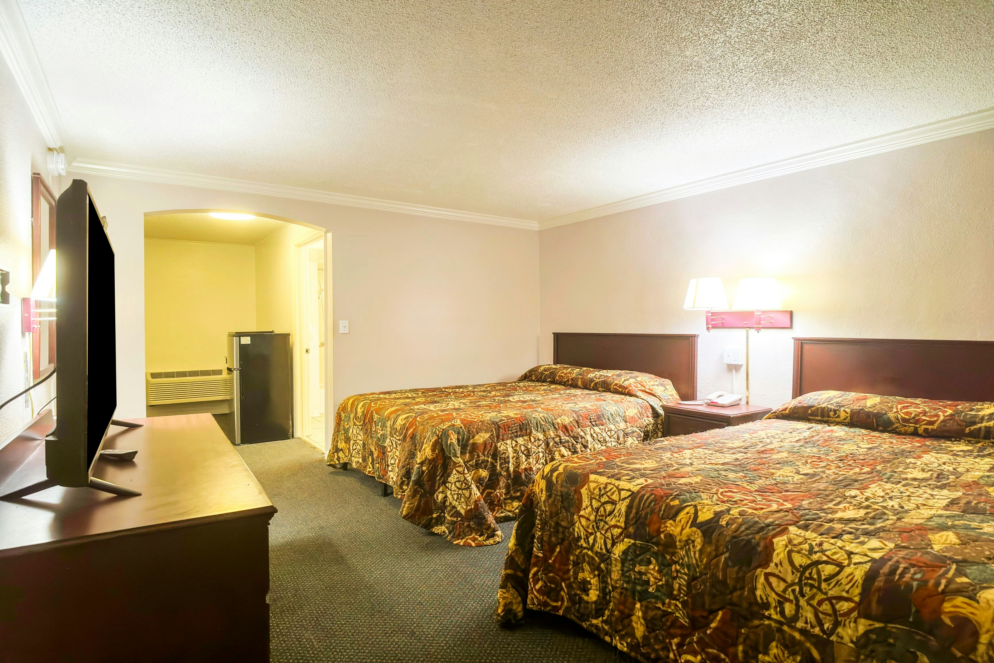 2 Full Beds Non-Smoking