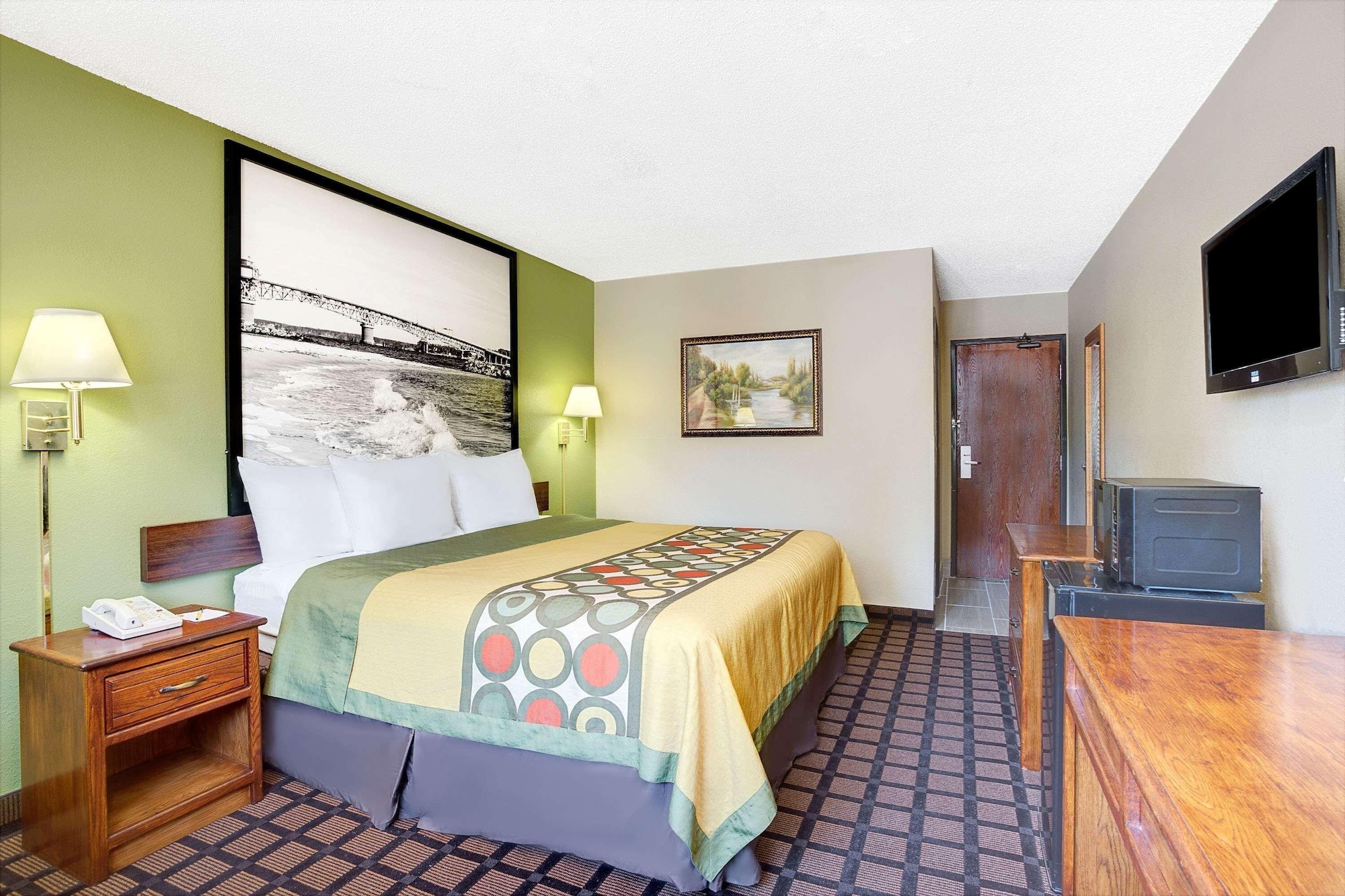 ECONOMY, QUEEN BED, ACCESSIBLE