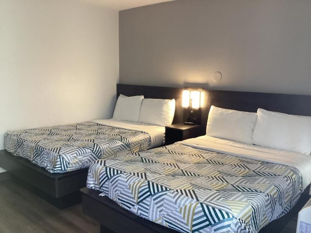 Motel6 Reno, NV - Livestock 22/42