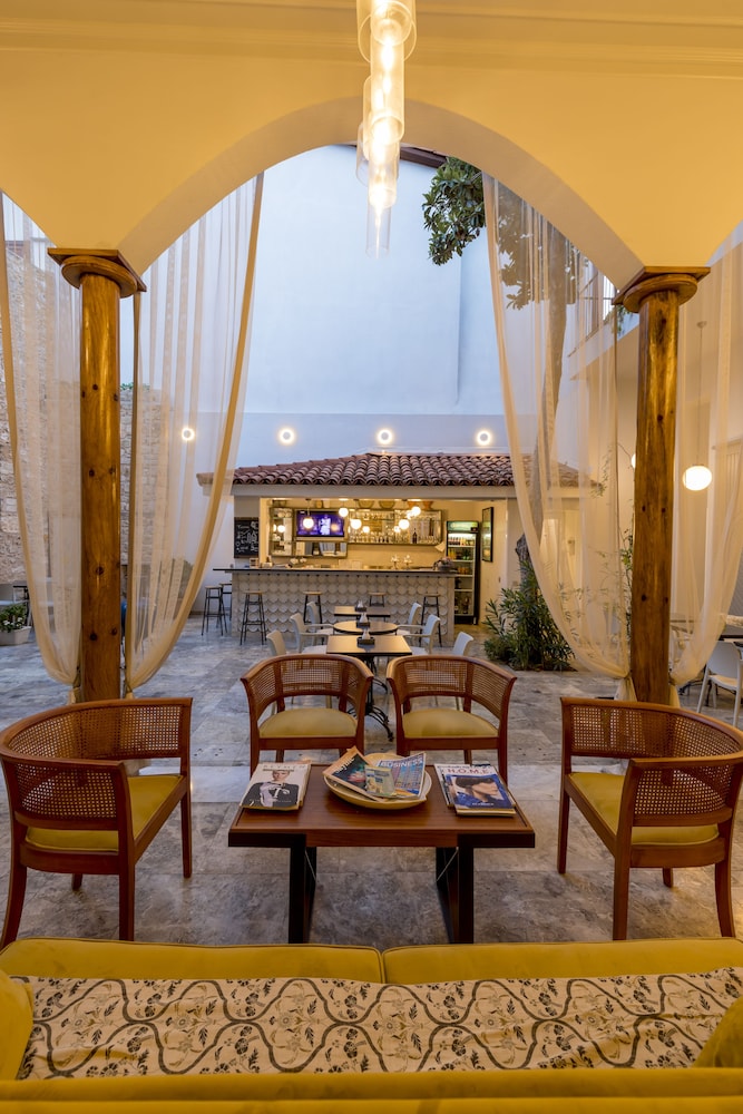 Delight Deluxe Boutique Hotel 50/79