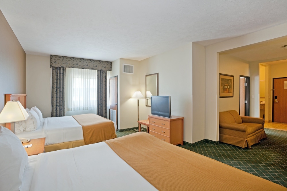 Holiday Inn Express and Suites Lincoln South 22/53