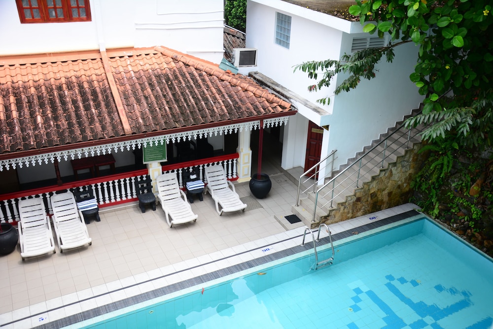 Centauria Hill Resort 54/60