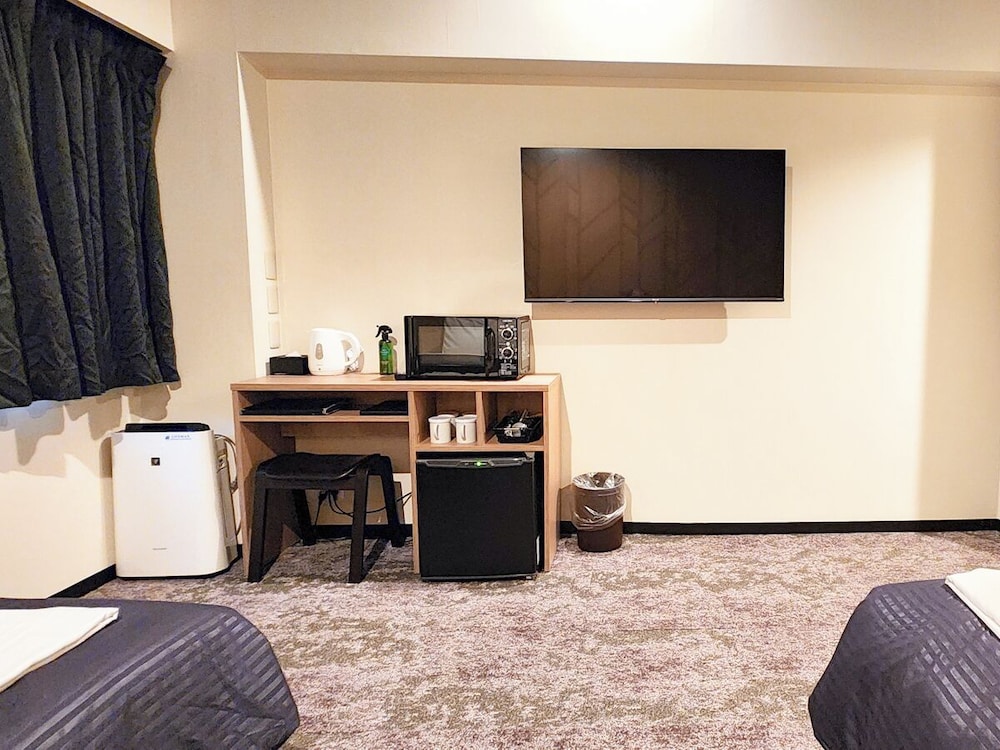 Hotel Livemax BUDGET Yokohama Tsurumi 42/50