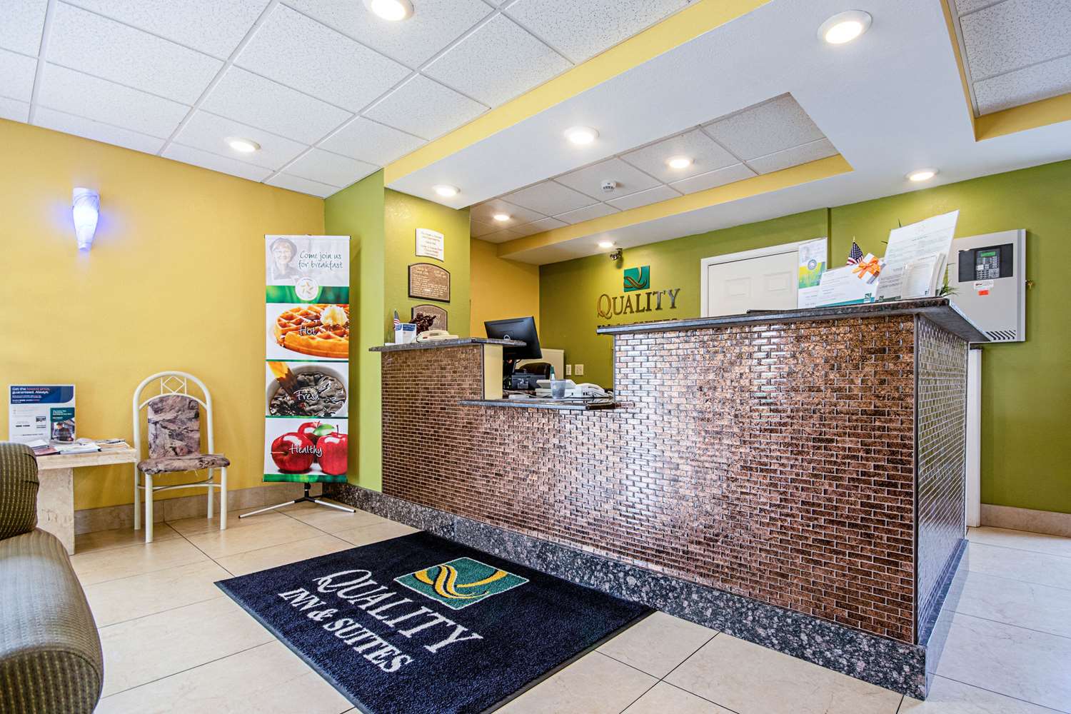Quality Inn & Suites Glenmont - Albany South 1/14