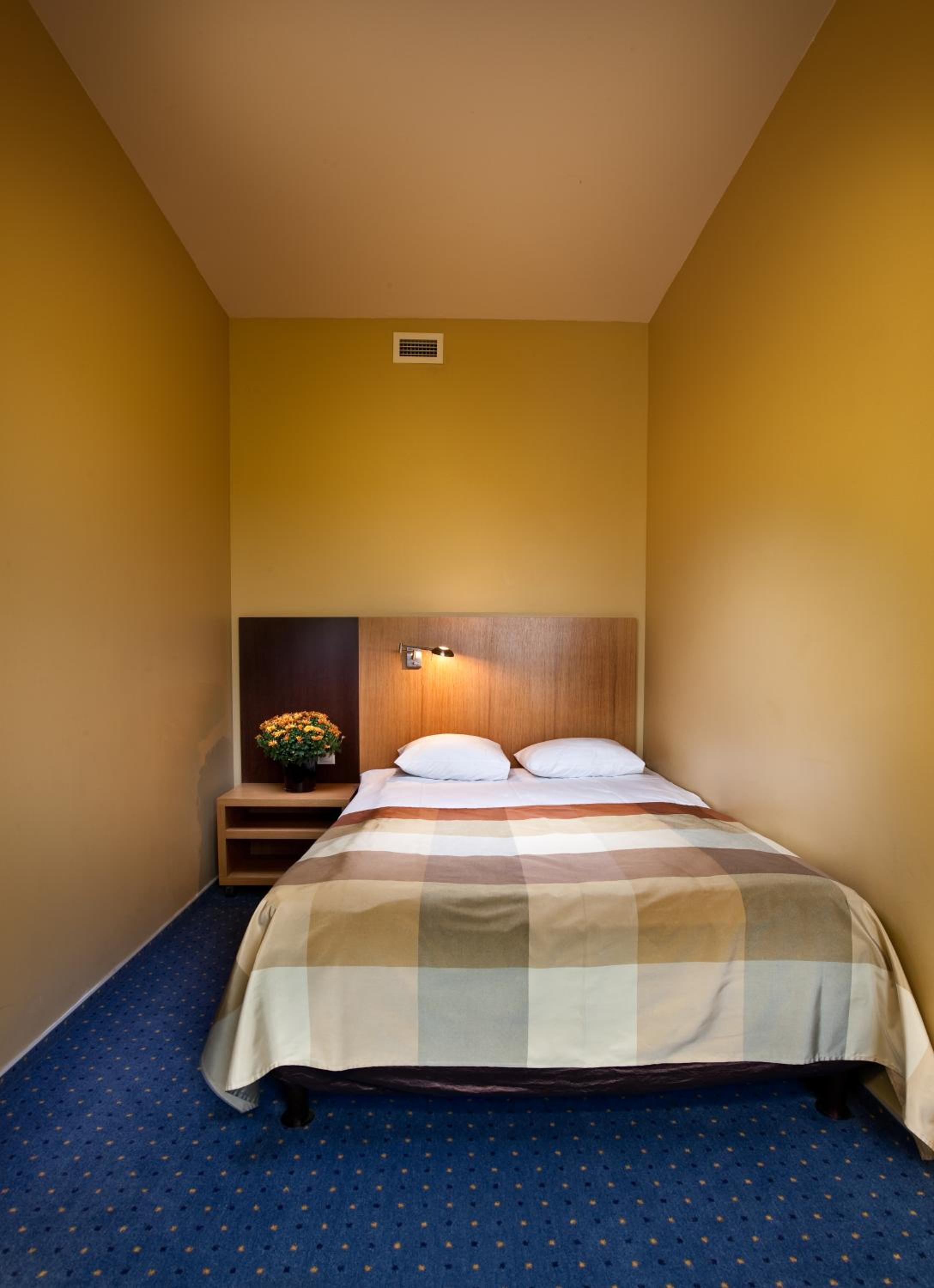 Economy, Double or Twin Bed