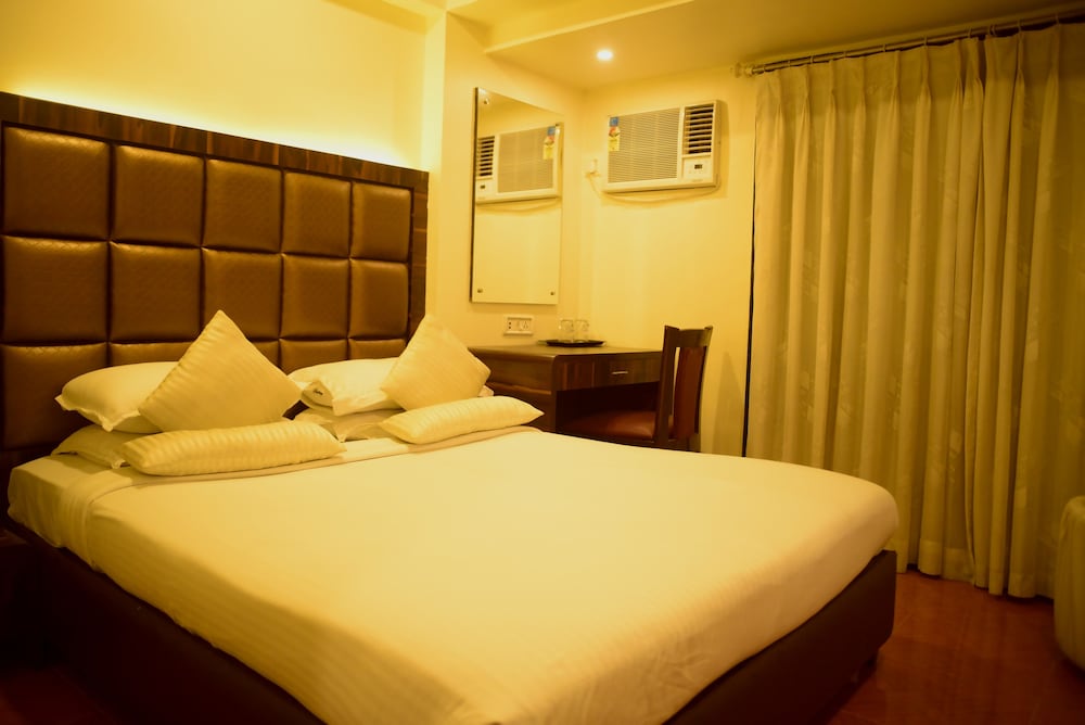 HOTEL HERITAGE DAKSHIN 10/50