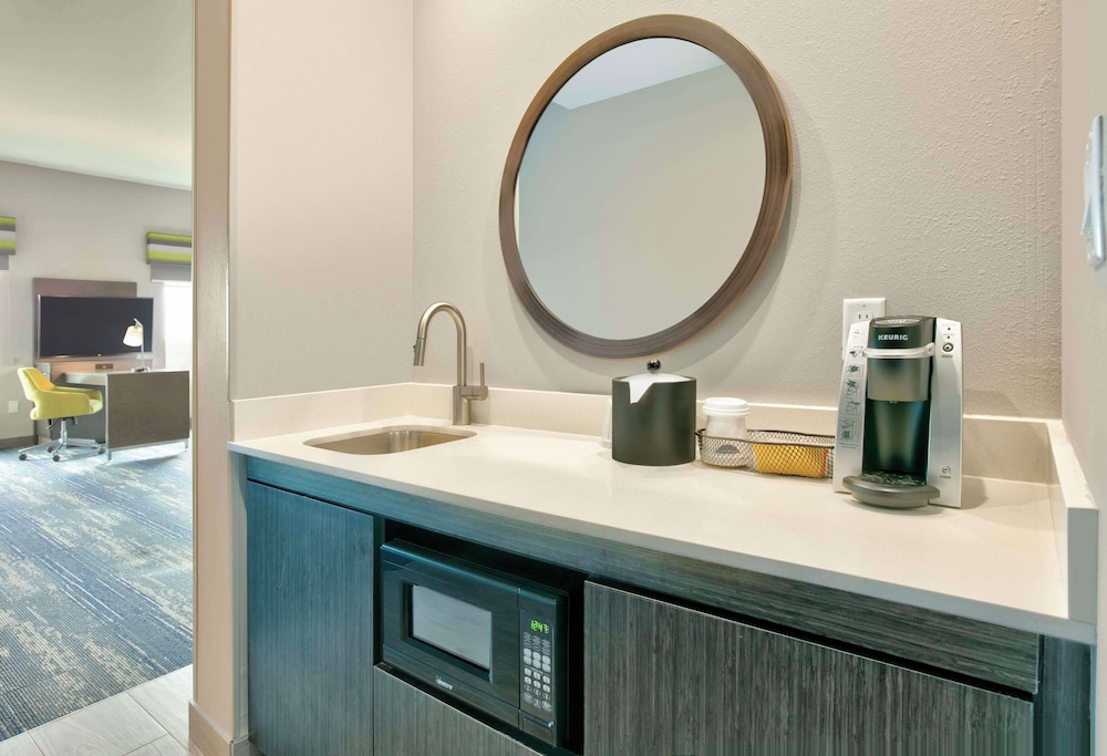 Hampton Inn & Suites Dalhart 24/27