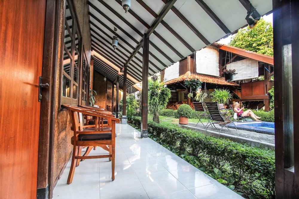 Delta Homestay 25/28