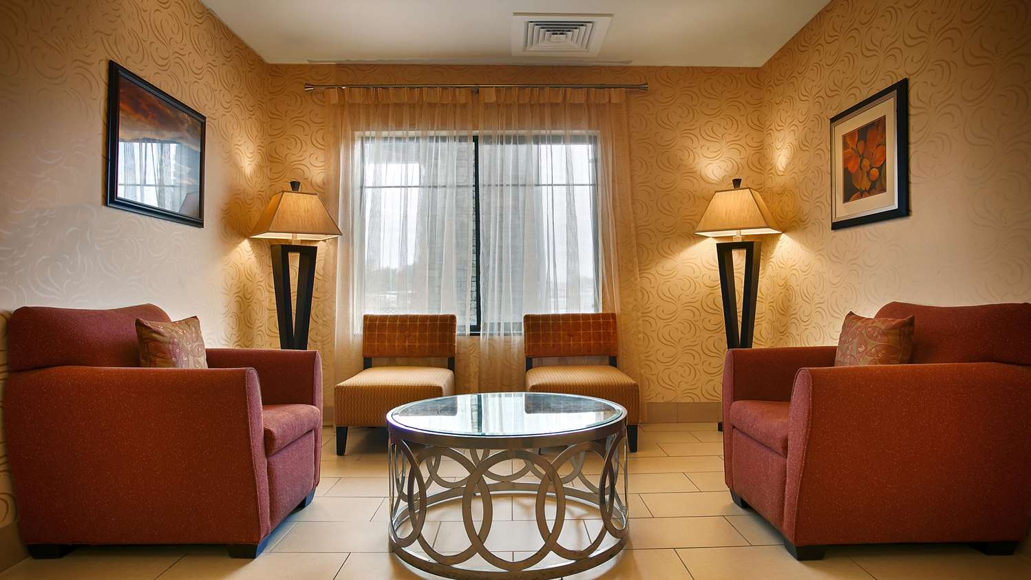 BEST WESTERN PLUS DeSoto Inn & Suites 8/15