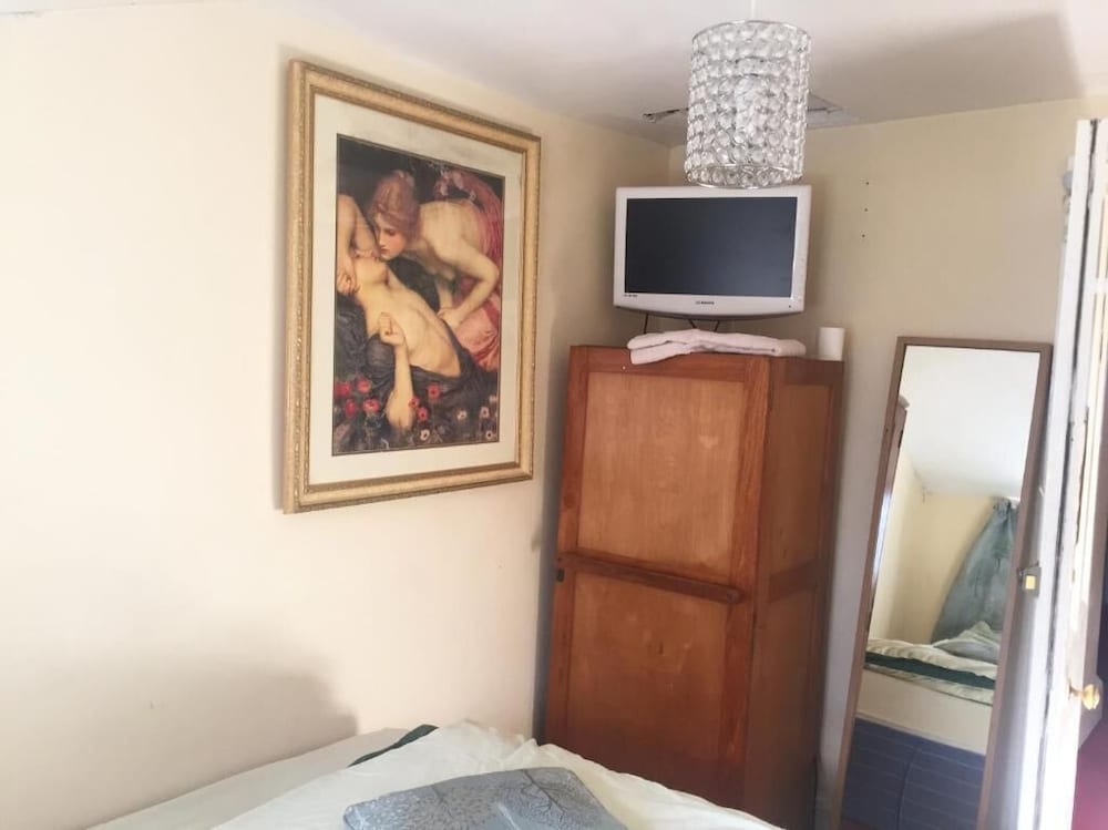 Embassie Backpackers Liverpool 30/41