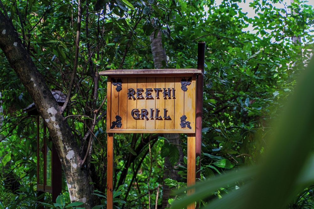 Reethi Faru Resort 3/114