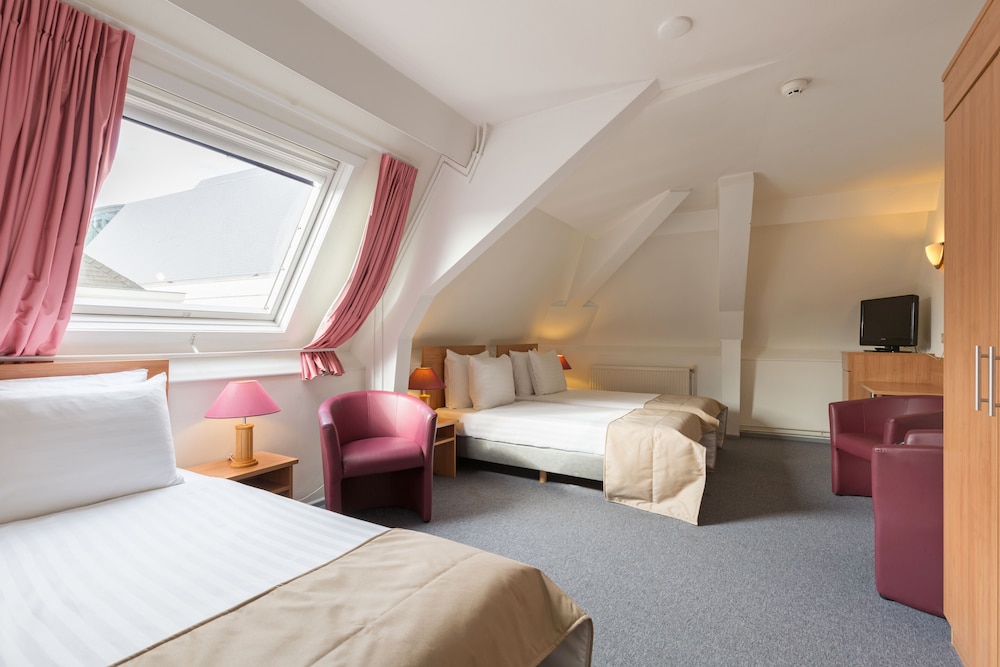Rho Hotel 19/50