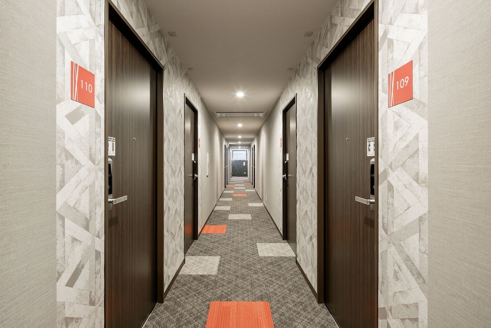 M's Hotel Nijojo Oike 33/35
