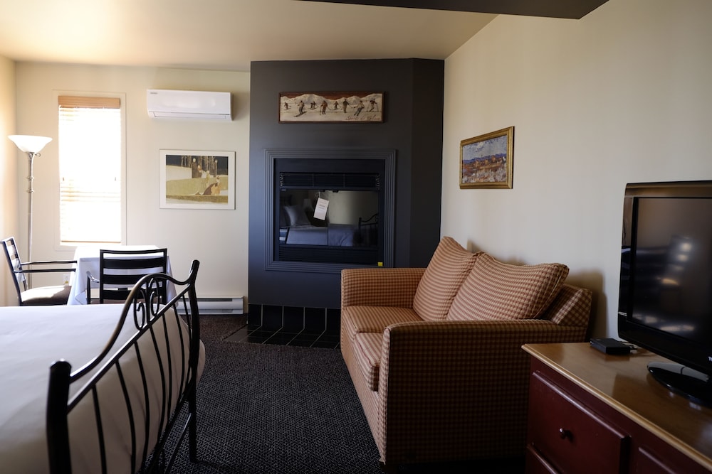 Auberge La Camarine 29/50