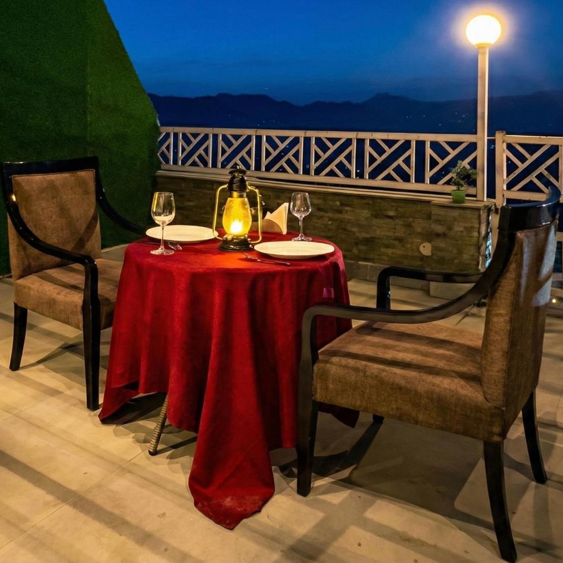 GALLEU HILL RESORTS 41/54