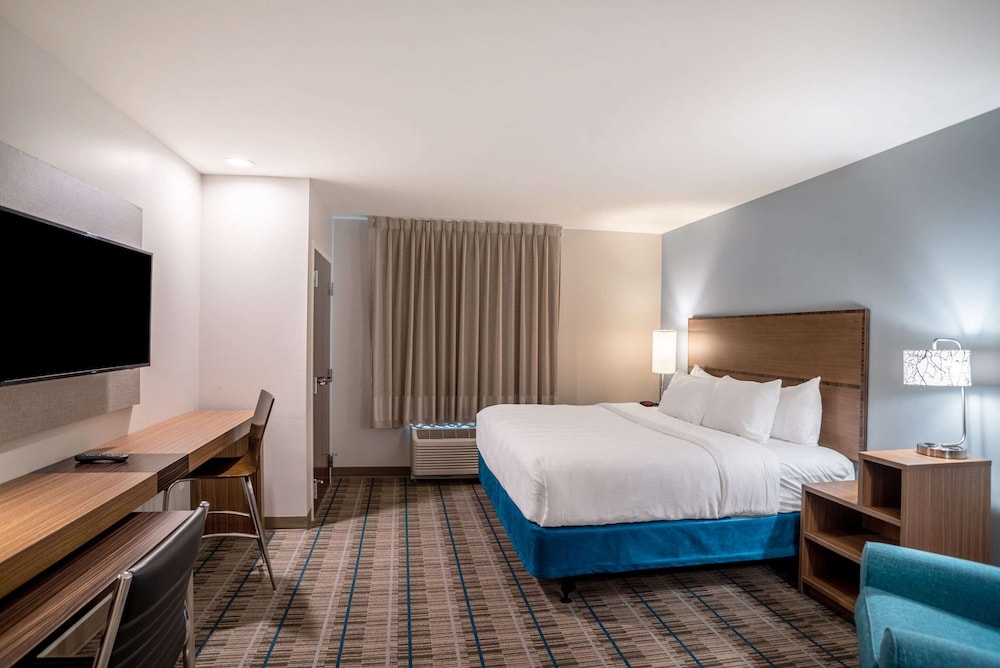 جناح بسرير كينج لذوي الإعاقة، MainStay Suites Carlisle-Harrisburg 2/6