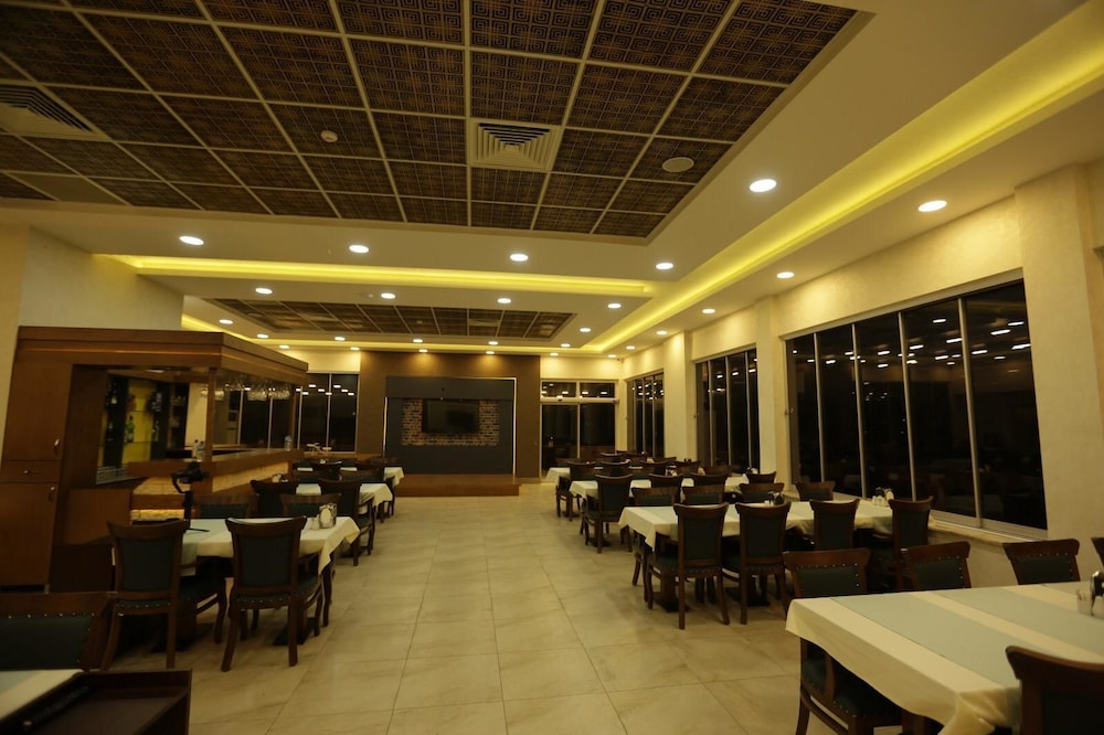 Can Deluxe Hotel 21/25