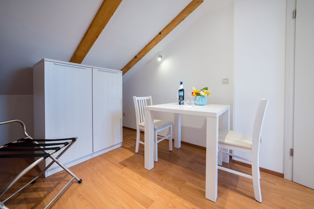 Rooms Raic 21/43