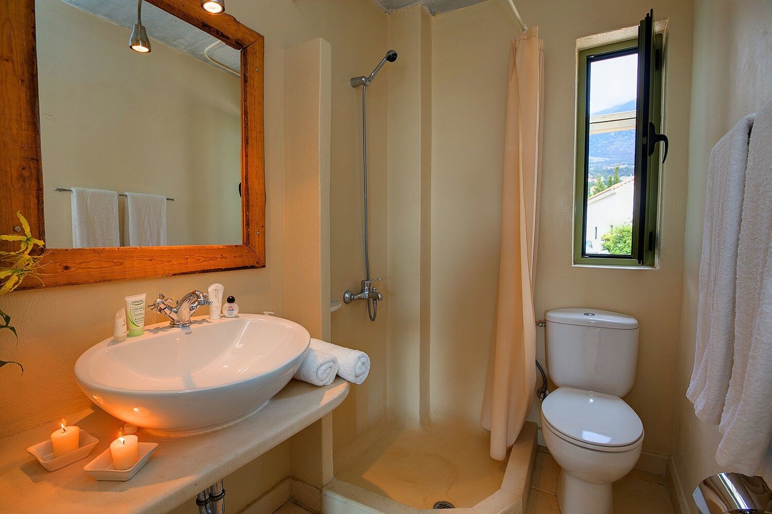 3 Bedrooms, Deluxe, Villa, 1 Double and 4 Single Beds