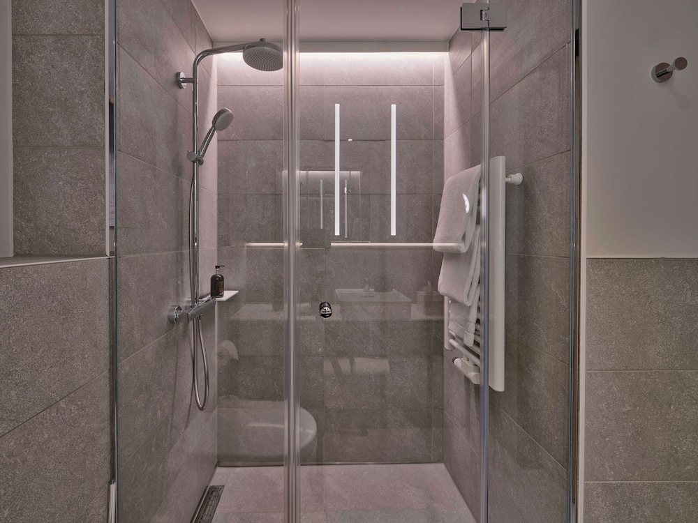 Adina Apartment Hotel Wiesbaden 68/69