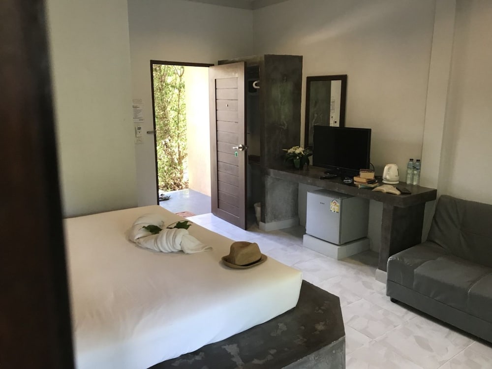 Baan Suan Rim Klong 43/63