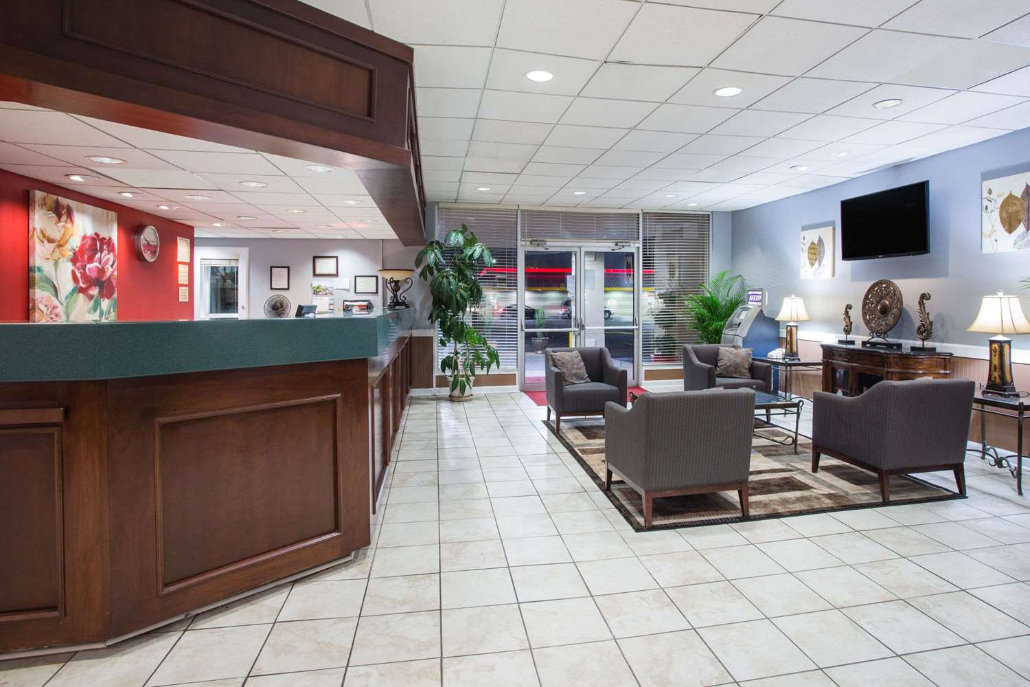 Warner Robins detail