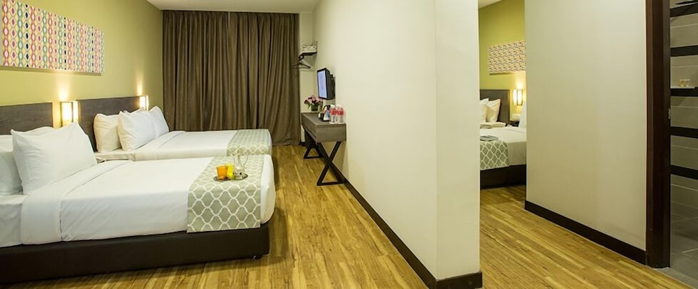 Humaira Hotel 28/41