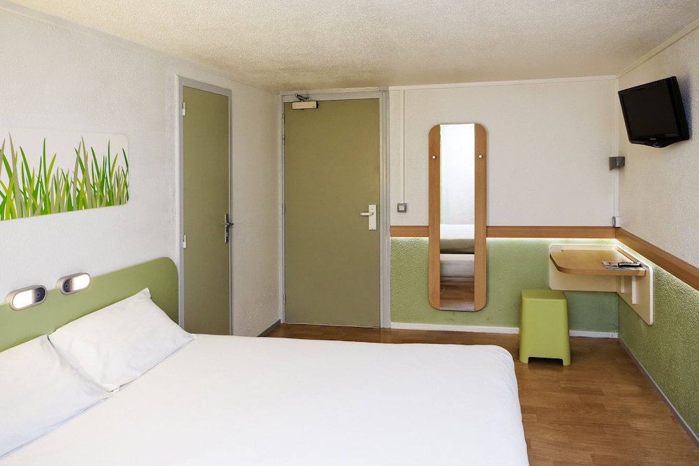 Ibis Budget Courbevoie Paris La Defense 1 10/72